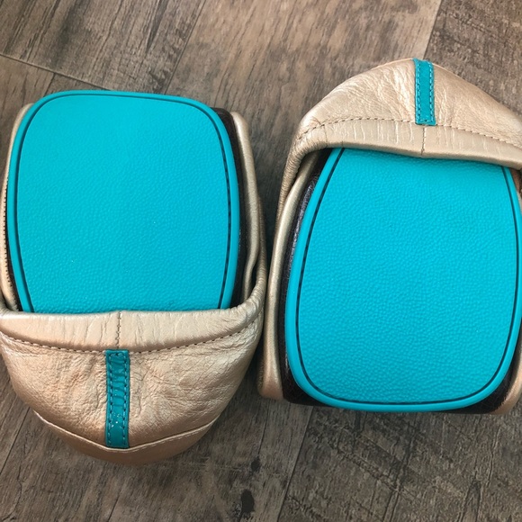 BNIB Tieks Gold Champagne Size 9 - Picture 3 of 6